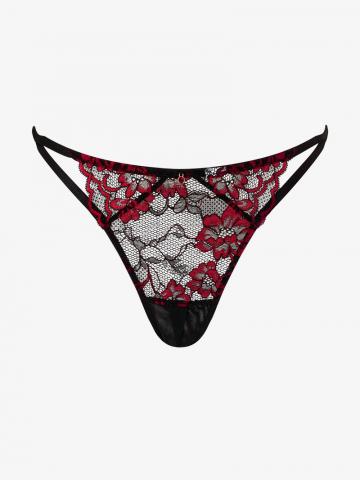 Трусы на бедрах