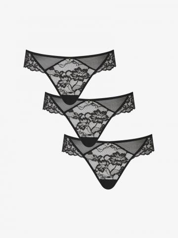 Трусы на бедрах