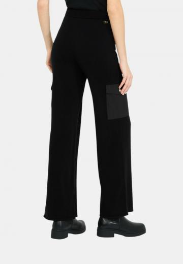 Брюки с накладными карманами