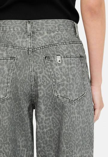 Клешеные джинсы