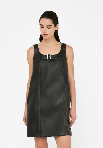 Короткое платье