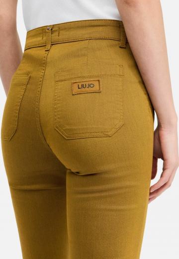 Клешеные брюки