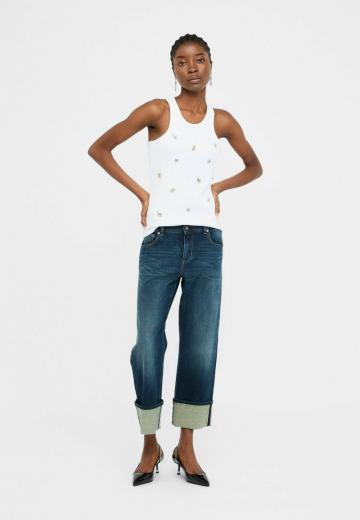 Короткие джинсы