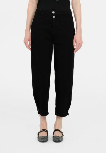 Короткие джинсы