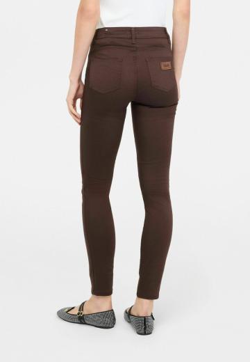 Узкие джинсы