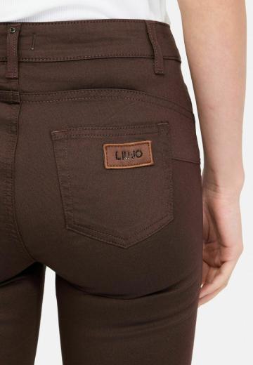 Узкие джинсы