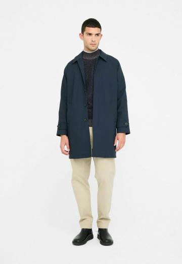 Короткое пальто