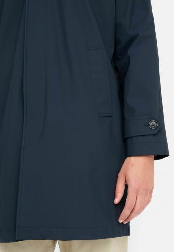 Короткое пальто