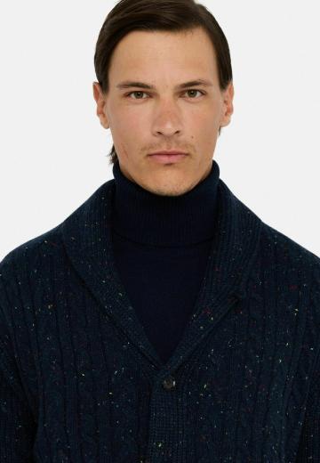 Вязаная кофта