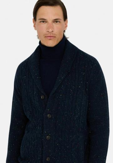 Вязаная кофта