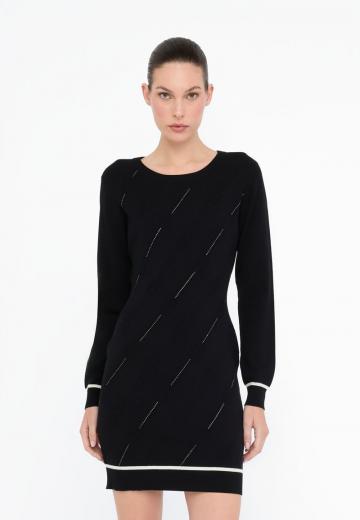 Платье футляр