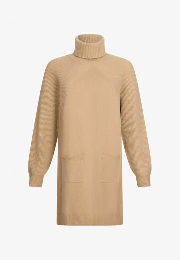 Вязаное платье