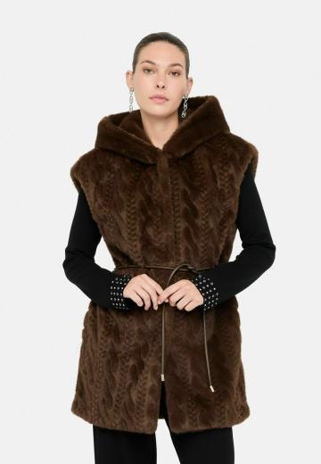 Пуховой жилет