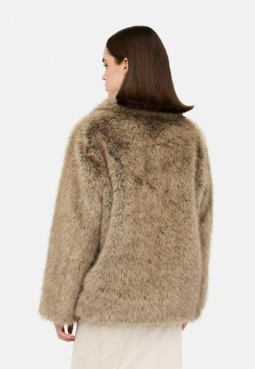 Зимняя куртка