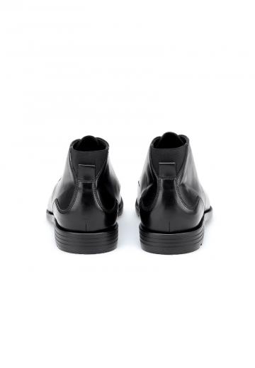 Ботинки на шнуровке