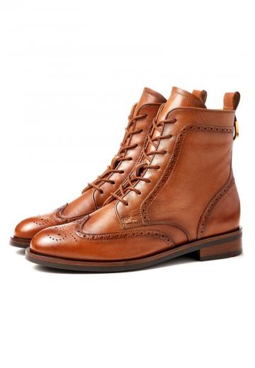 Ботинки на шнуровке