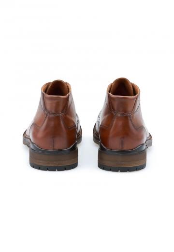 Ботинки на шнуровке