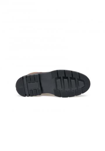 Ботинки на шнуровке