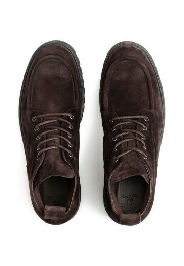 Ботинки на шнуровке