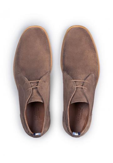 Ботинки на шнуровке