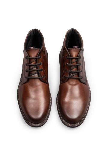 Ботинки на шнуровке