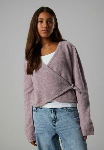 Вязаная кофта