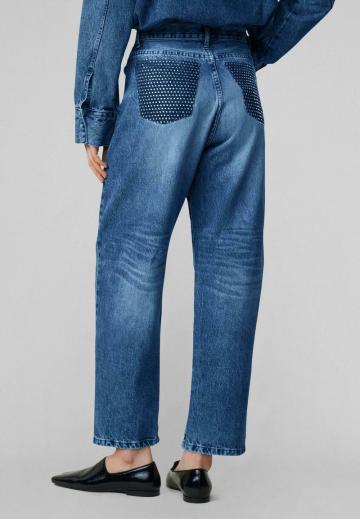 Прямые джинсы