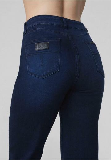 Клешеные джинсы