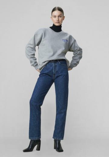 Прямые джинсы