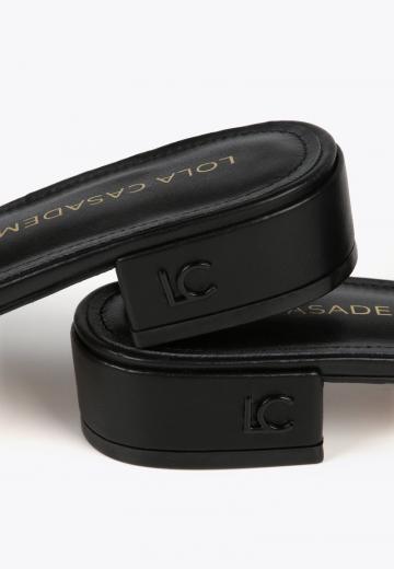 Гандбольные кроссовки