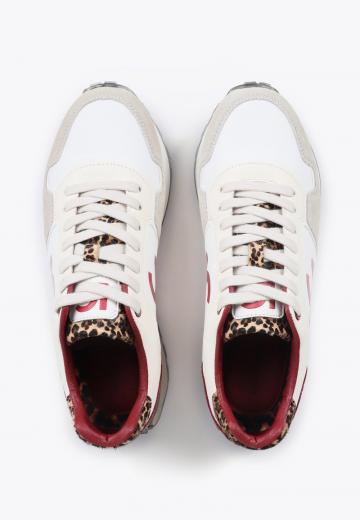 Гандбольные кроссовки