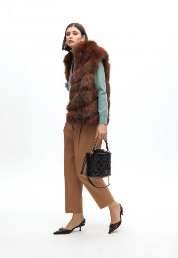 Пуховой жилет