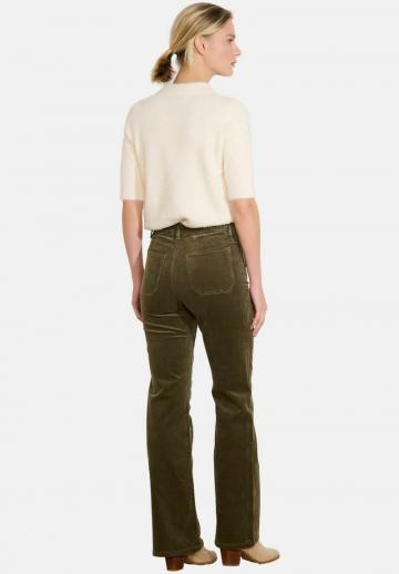 Клешеные брюки