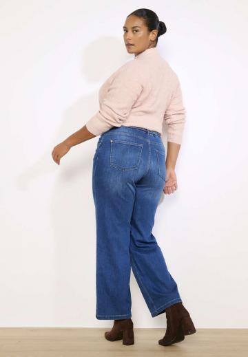 Прямые джинсы