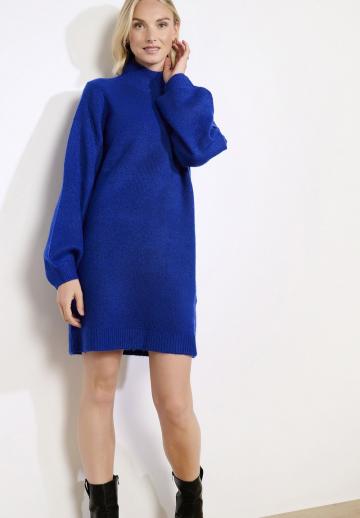 Вязаное платье