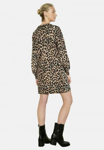 Вязаное платье