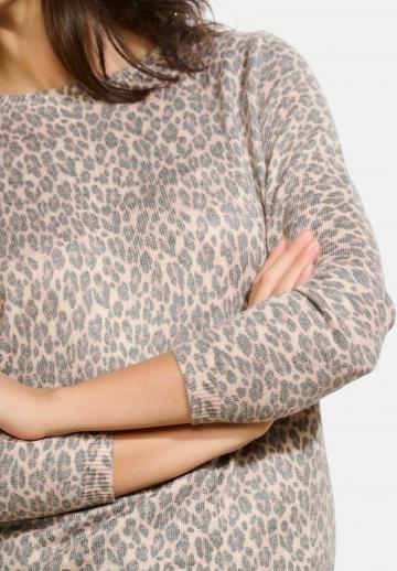 Пуловер с рукавом три четверти