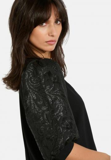 Короткое платье