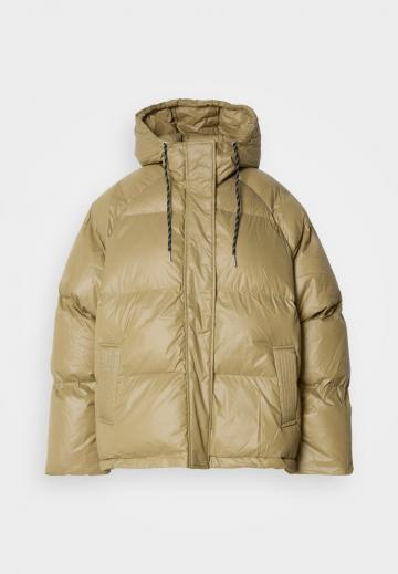 Зимняя куртка