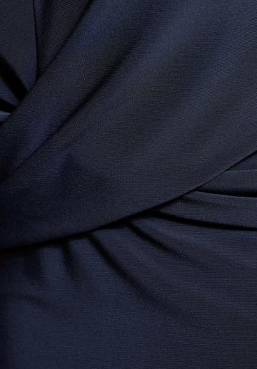 Платье футляр