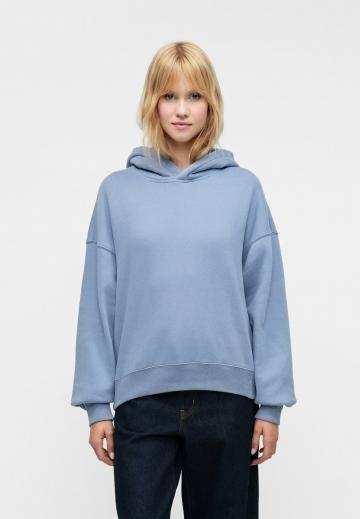 Пуловер с капюшоном