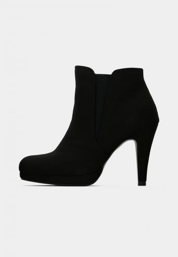 Полусапожки на высоком каблуке