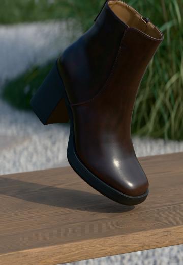 Полусапожки на высоком каблуке