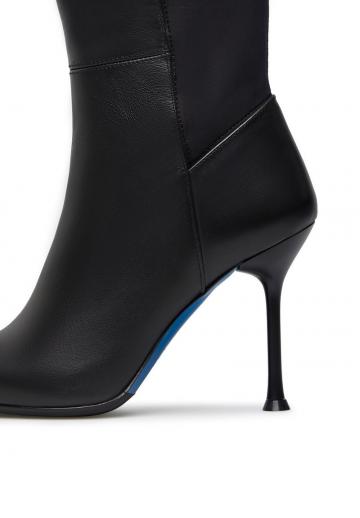 Высокие сапоги