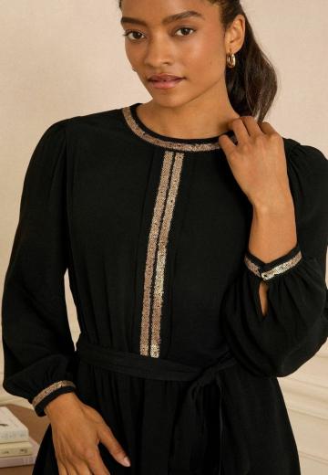 Короткое платье