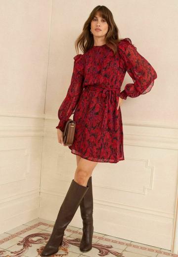 Короткое платье