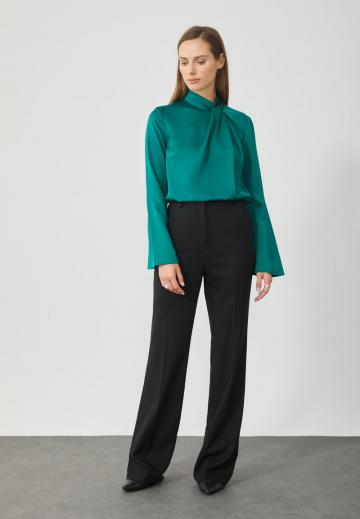 Атласная блузка