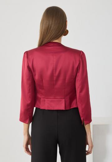 Короткий блейзер