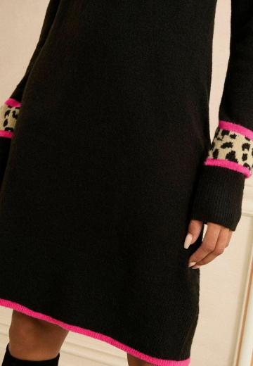 Вязаное платье