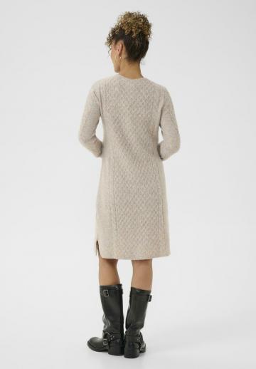 Вязаное платье
